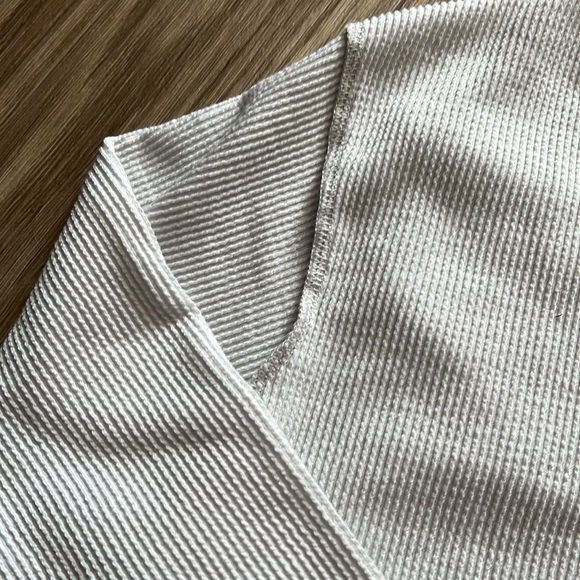 Francesca’s Loose Fit Crop Top - Picture 7 of 14